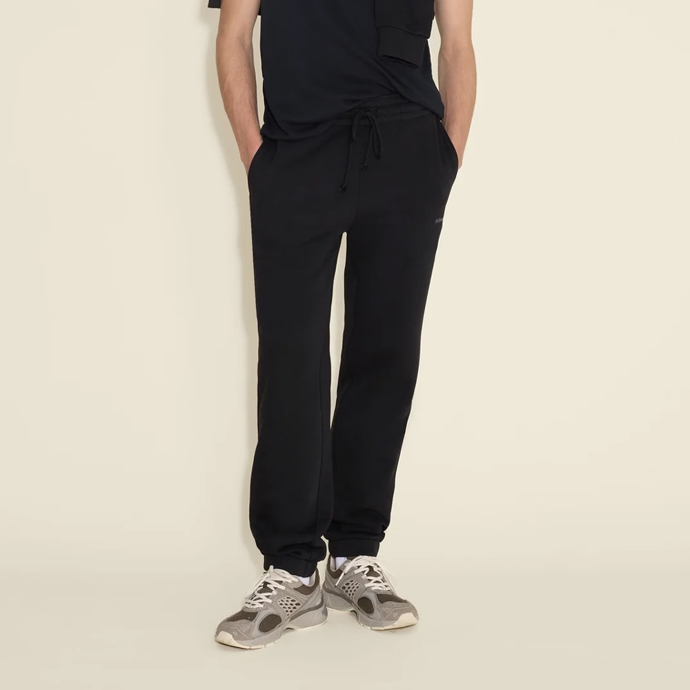M. Regular  Trouser - Black