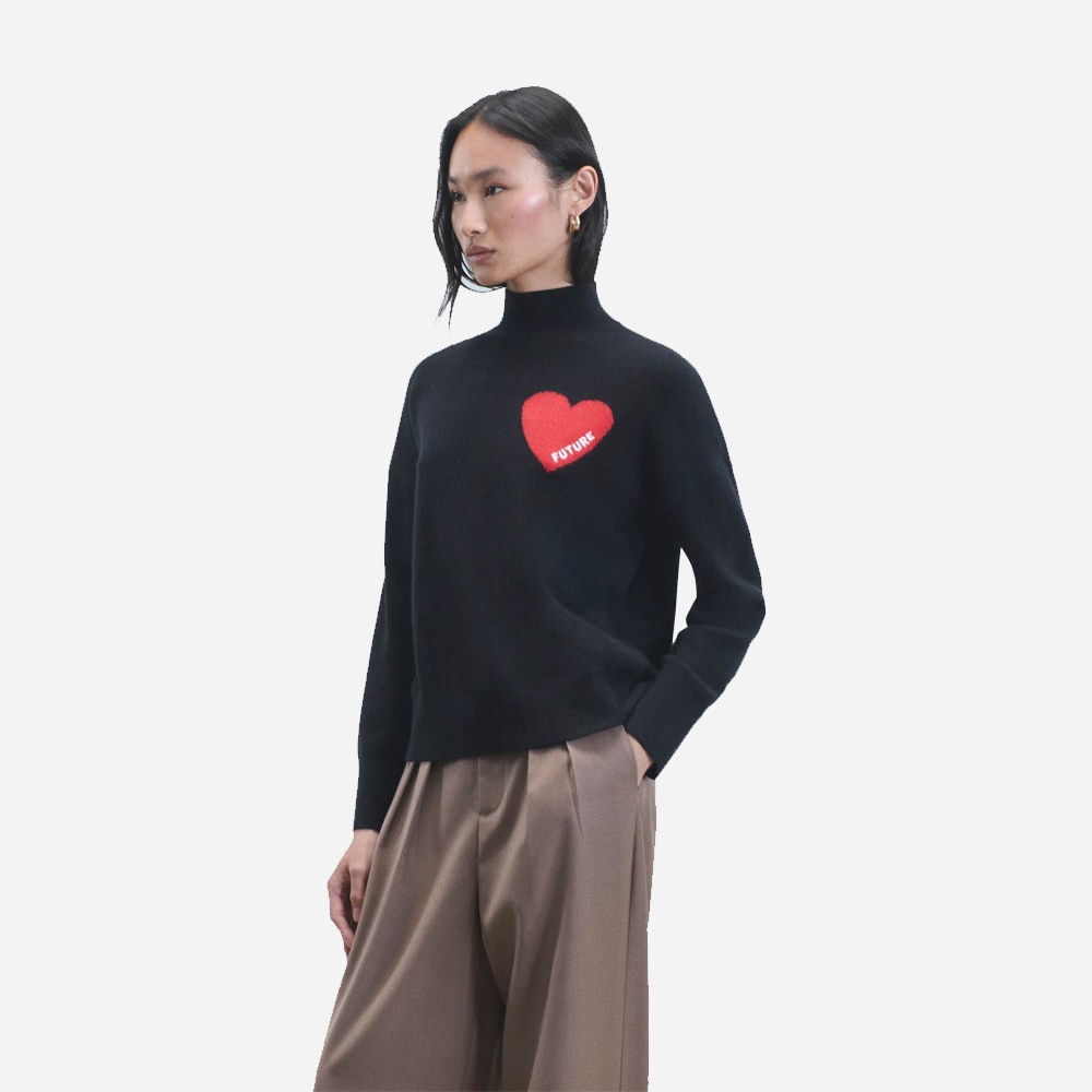Heart Turtle Neck Sweater - Black