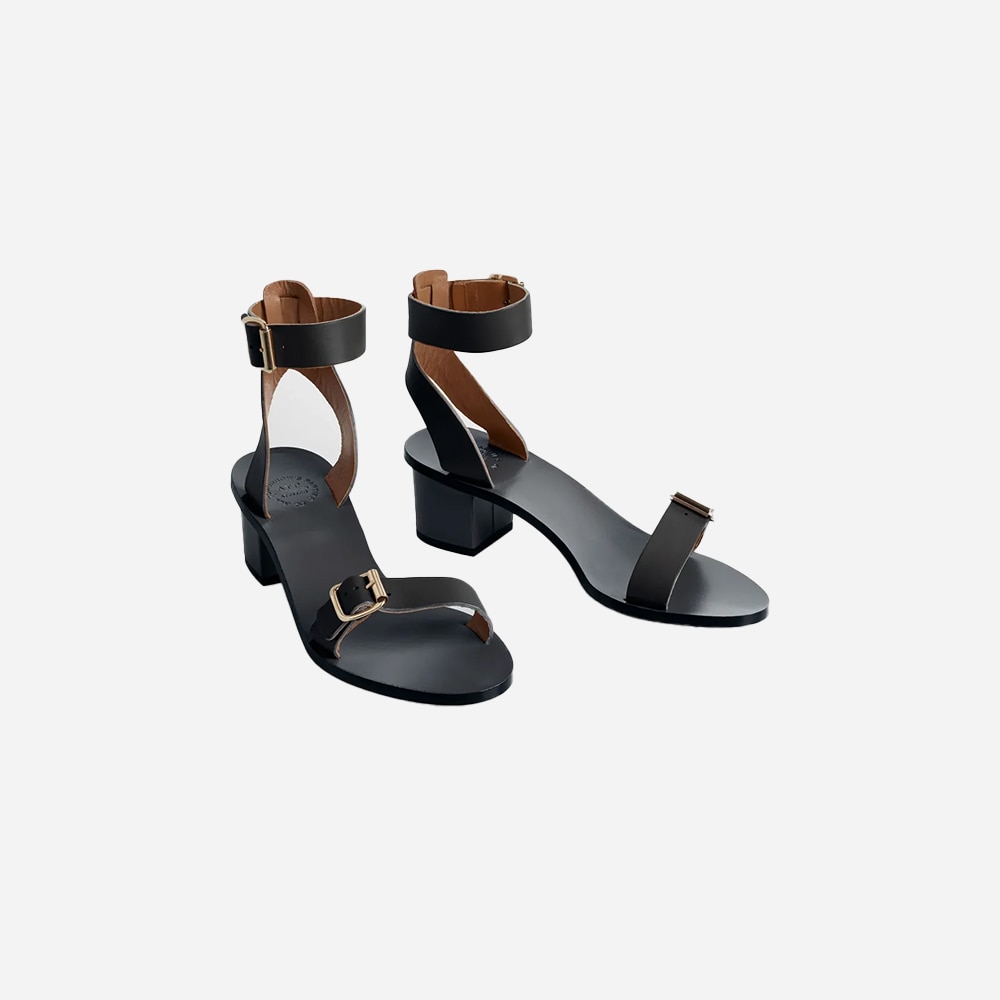Carmen Vacchetta - Black