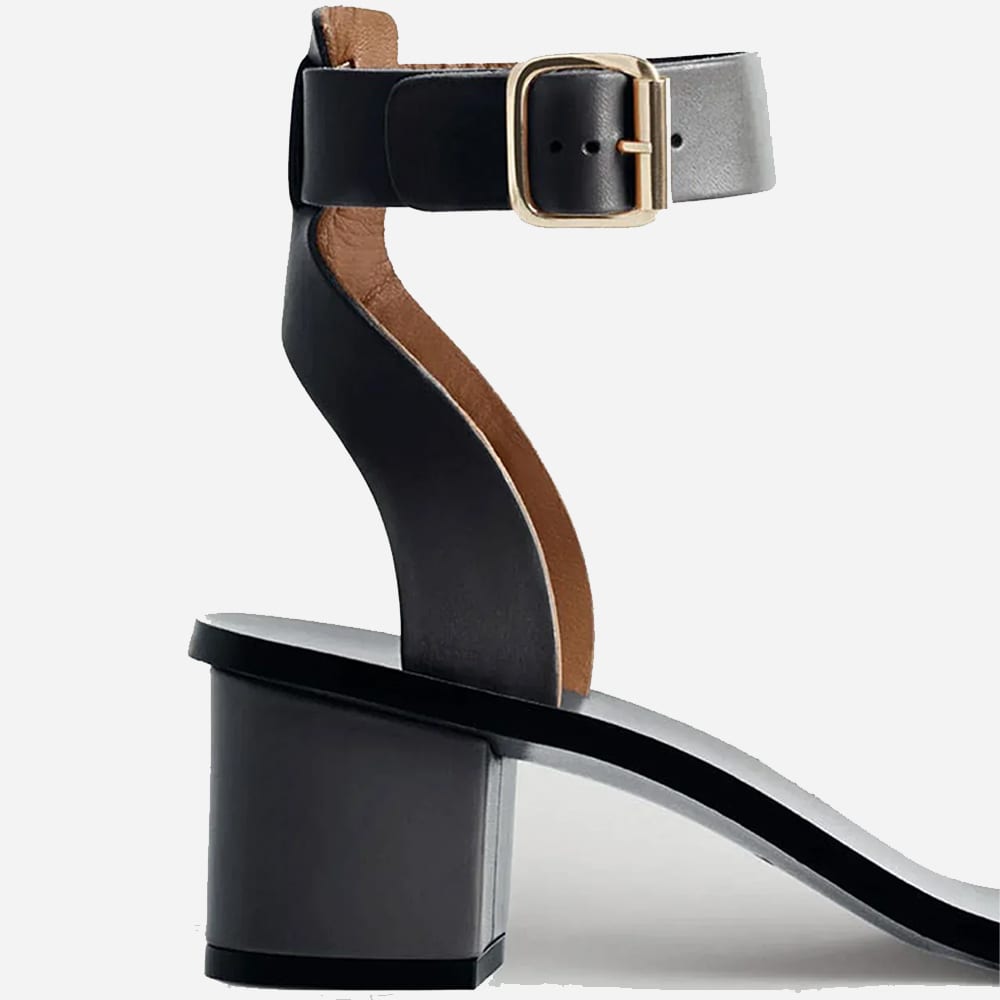 Carmen Vacchetta - Black