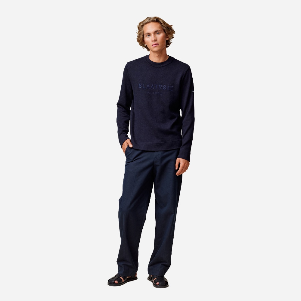 Blaatrøie No 1 Embrodery - Dark Navy