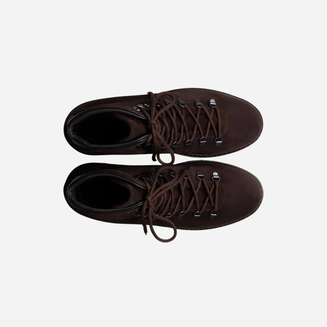 Hiking Core - Chocolate Suede