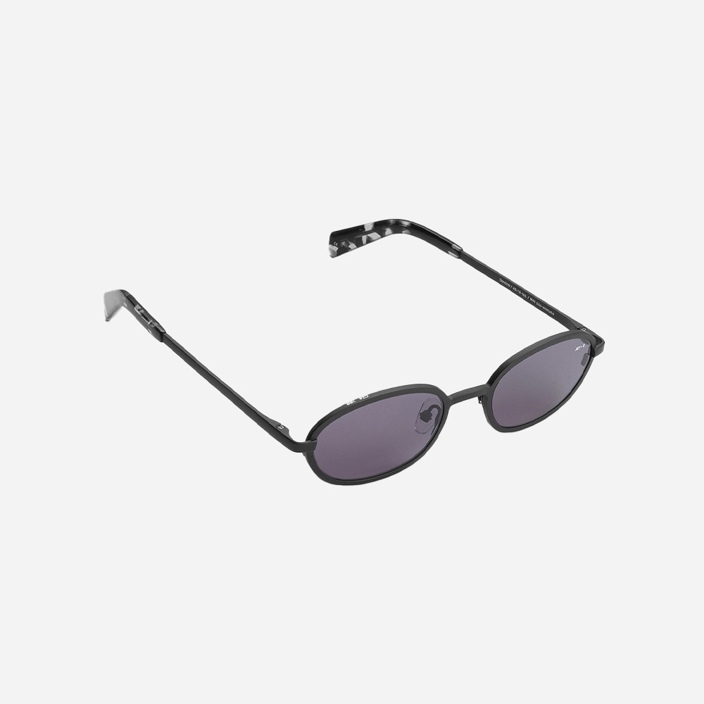 Devine - Matte Black
