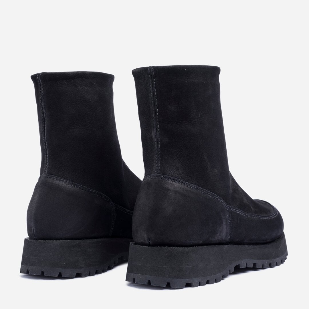 Este - Black Nubuck