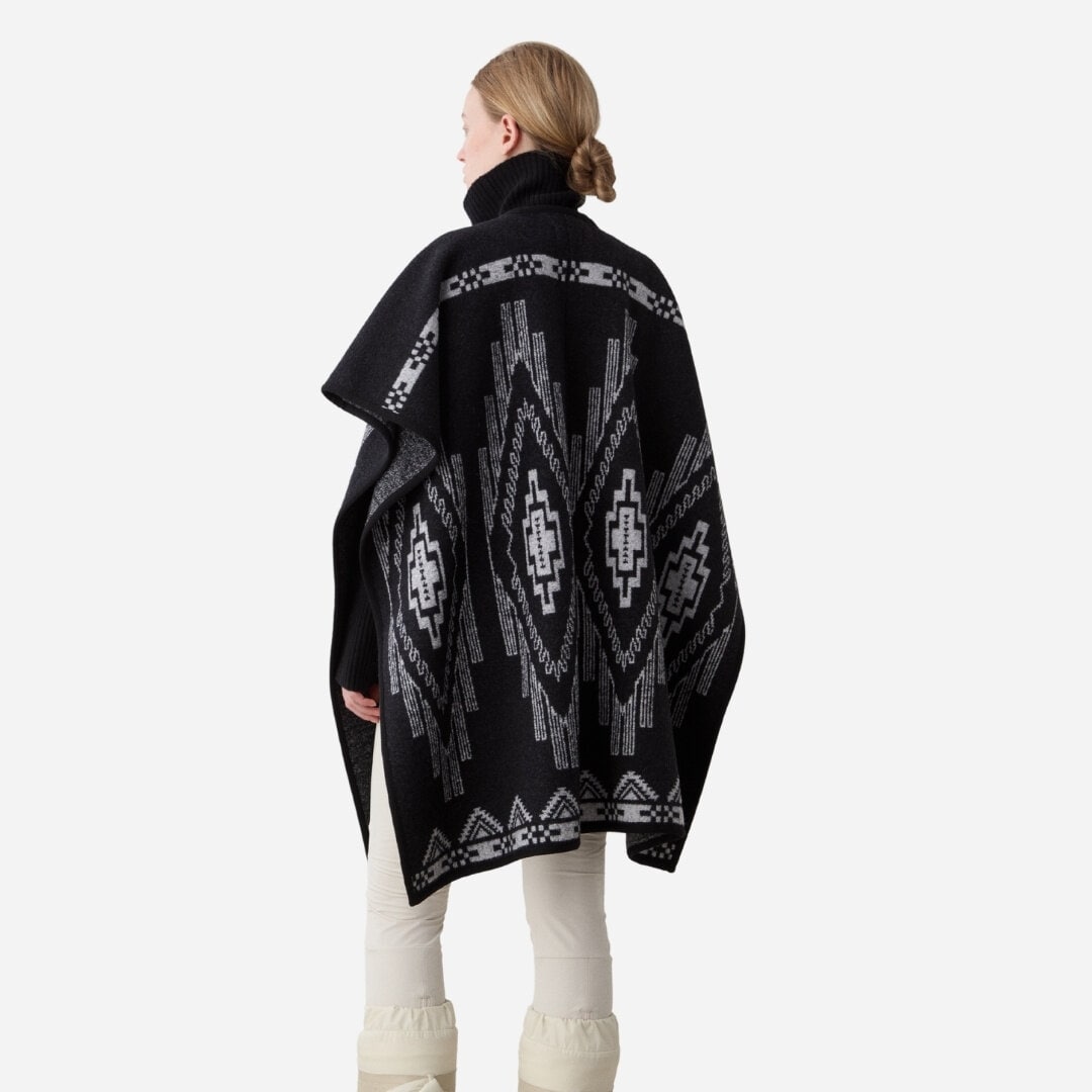 Kautikeino Poncho - Black