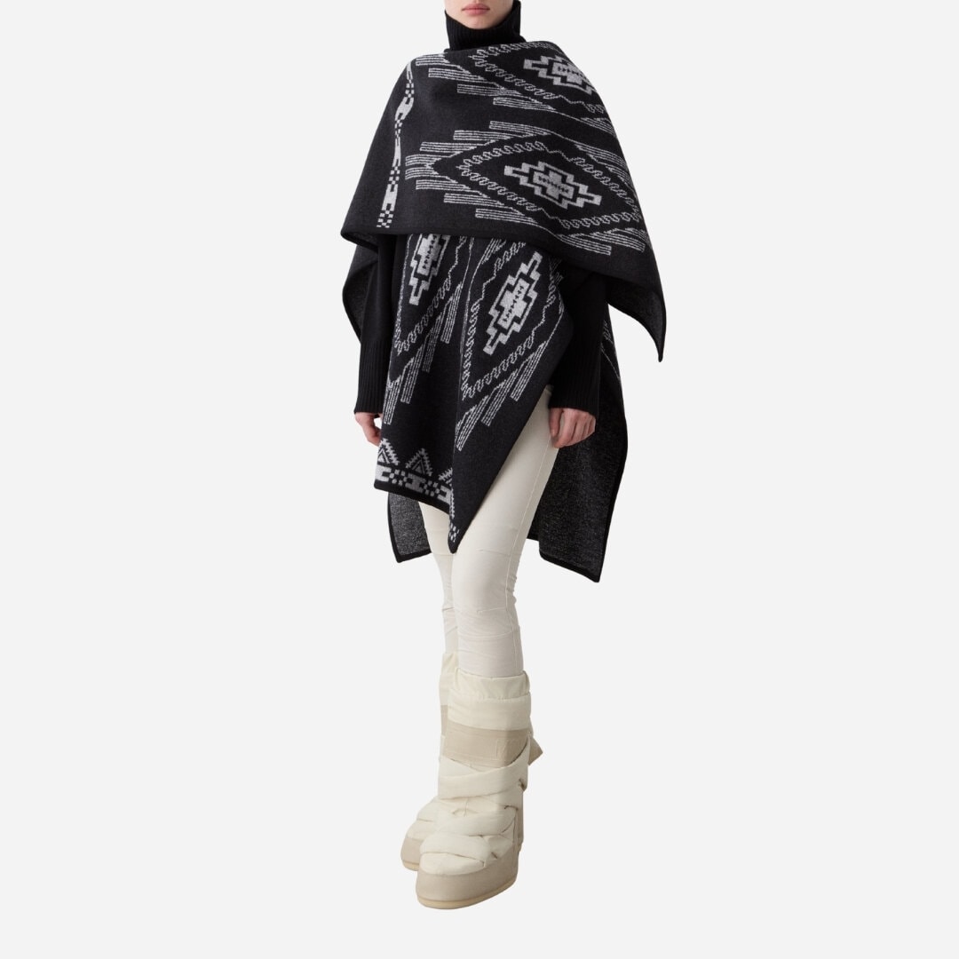 Kautikeino Poncho - Black