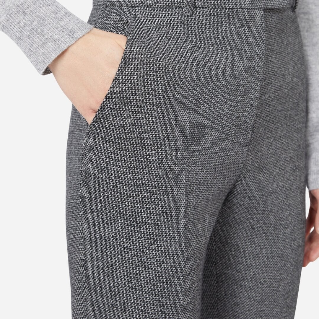 Negus - Medium Grey