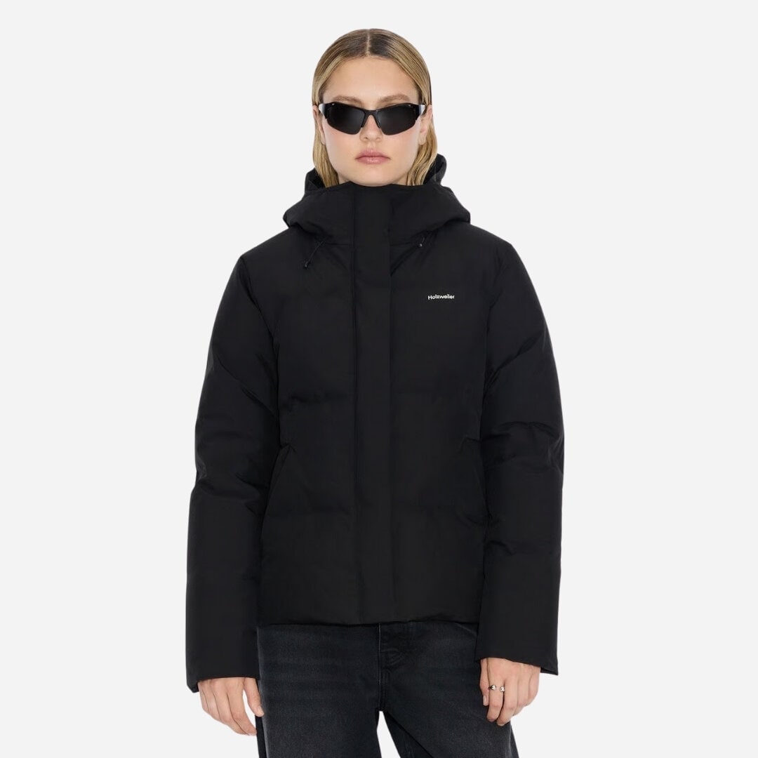 Besseggen Lt Short Jkt - Black