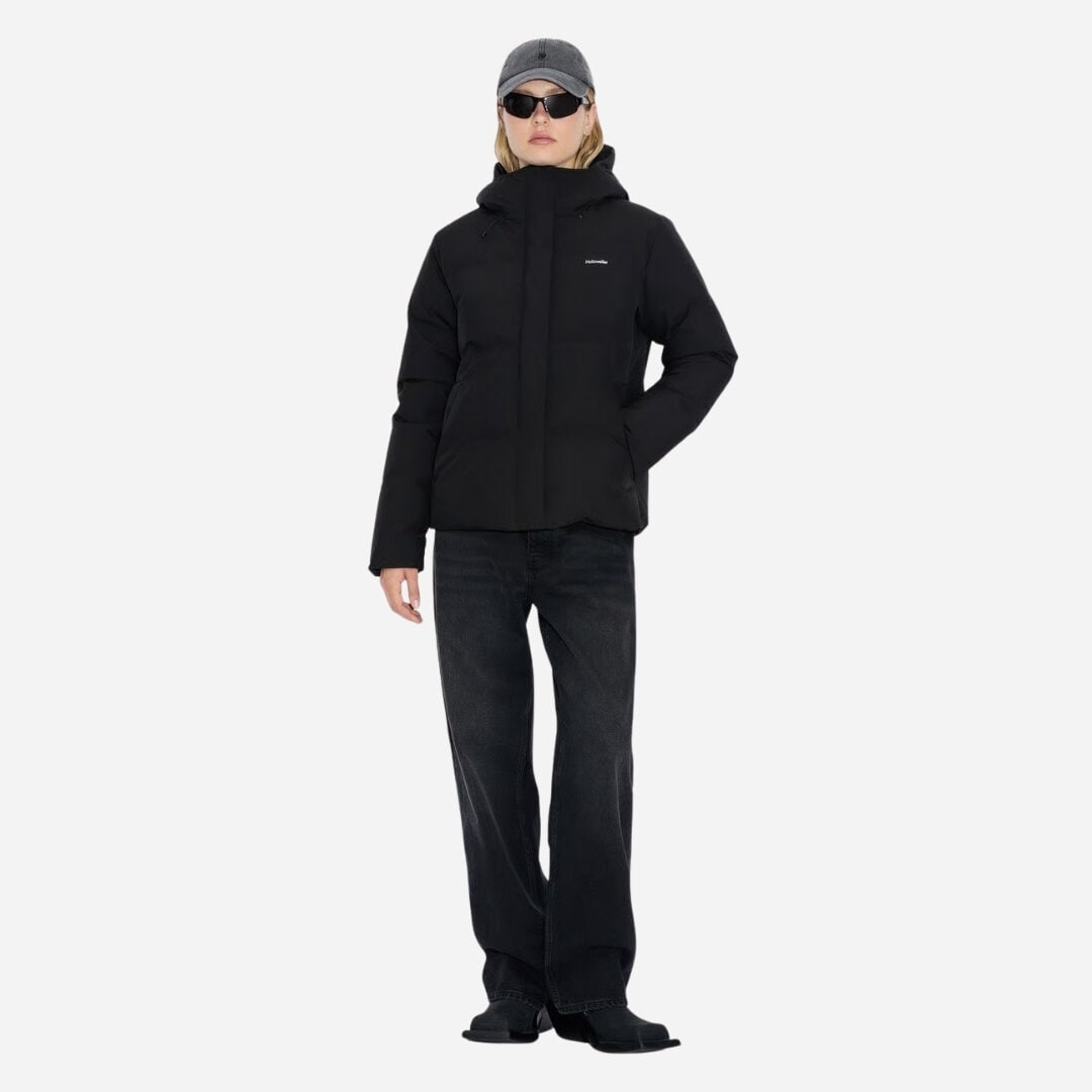 Besseggen Lt Short Jkt - Black