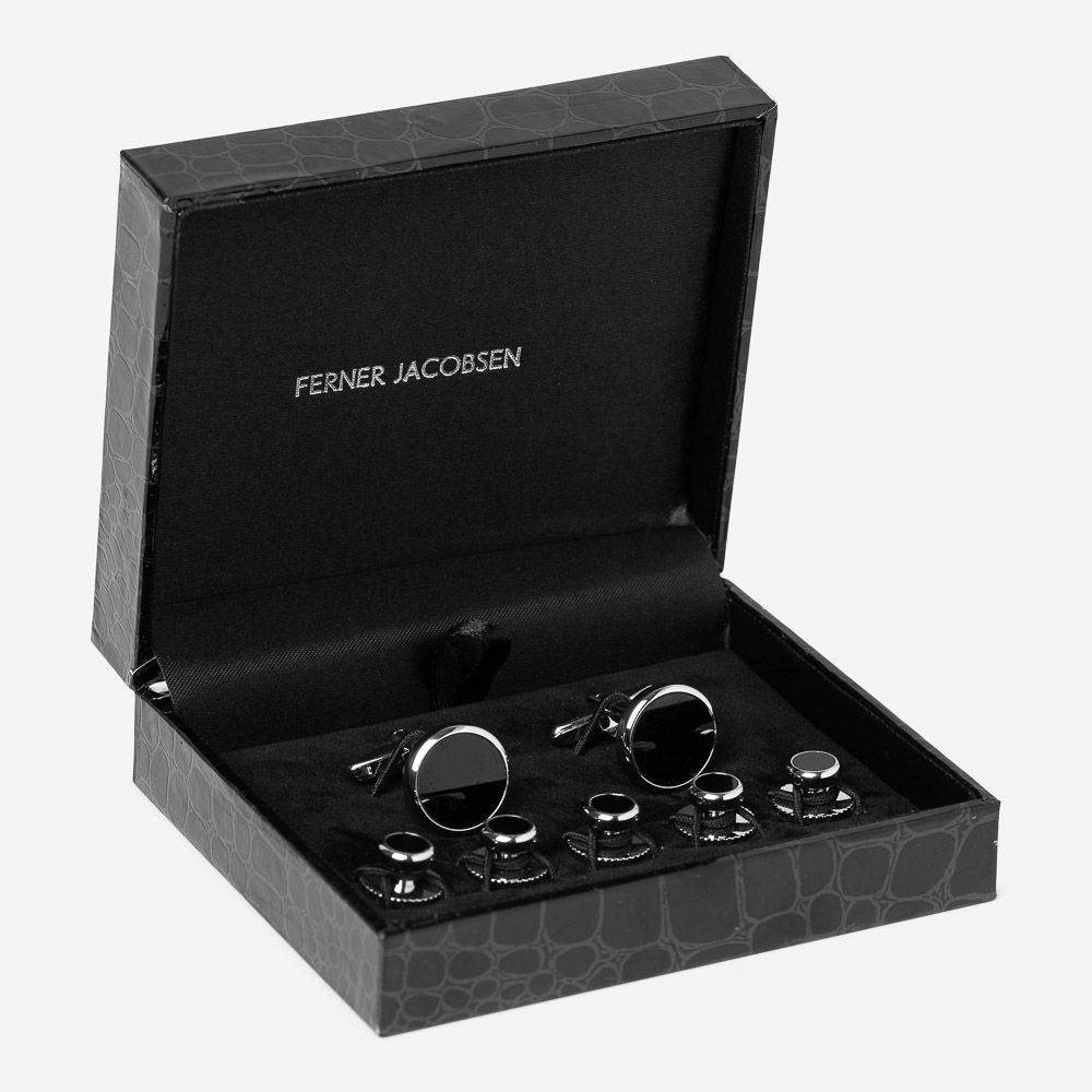 Round Set Studs Black