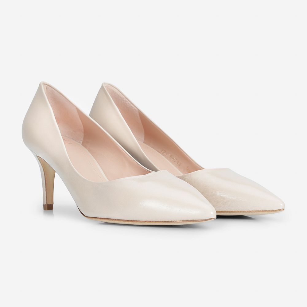 Cream Heels Anilnappa Garza