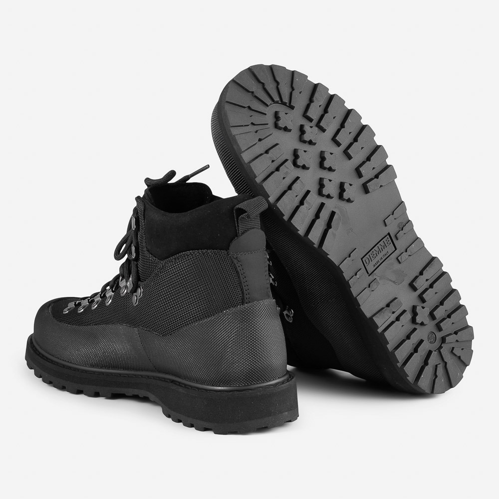 Roccia Vet Black Fabric