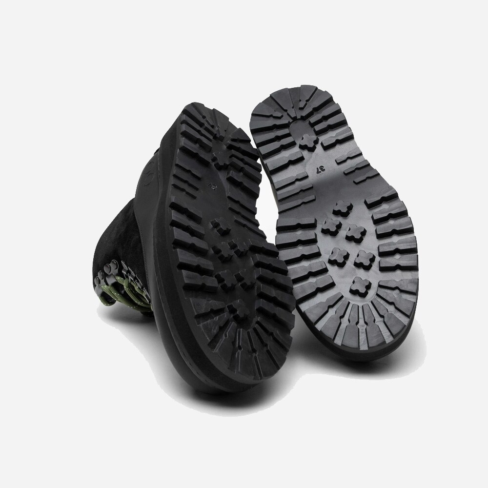 Hiking Core Suede Black