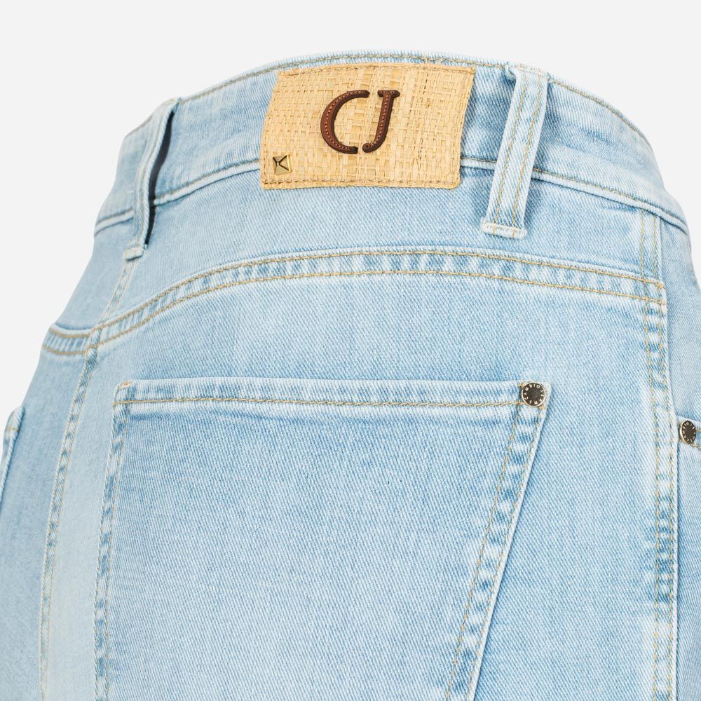 Aimee - Light Summer Wash