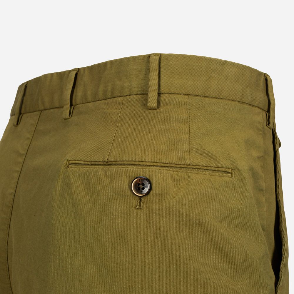 Gabardine Shorts Y440 Verde Sabbia