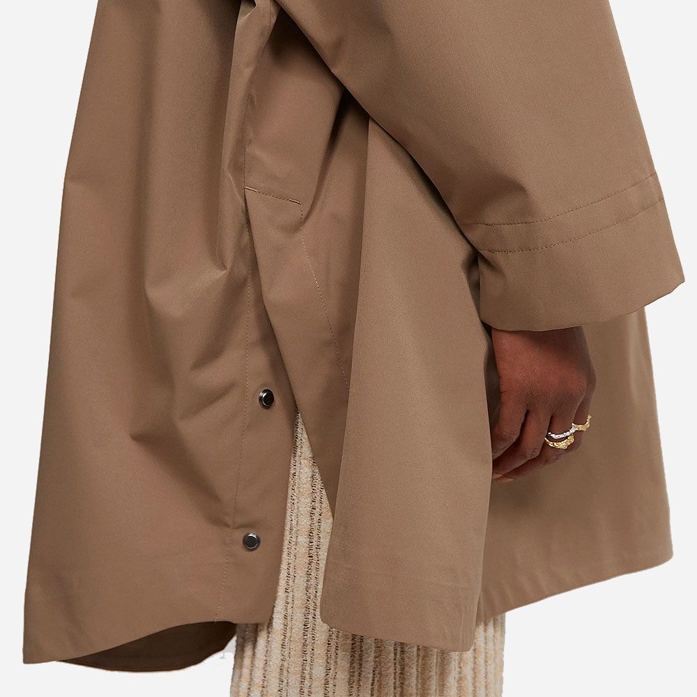 Solidarity Poncho Taupe