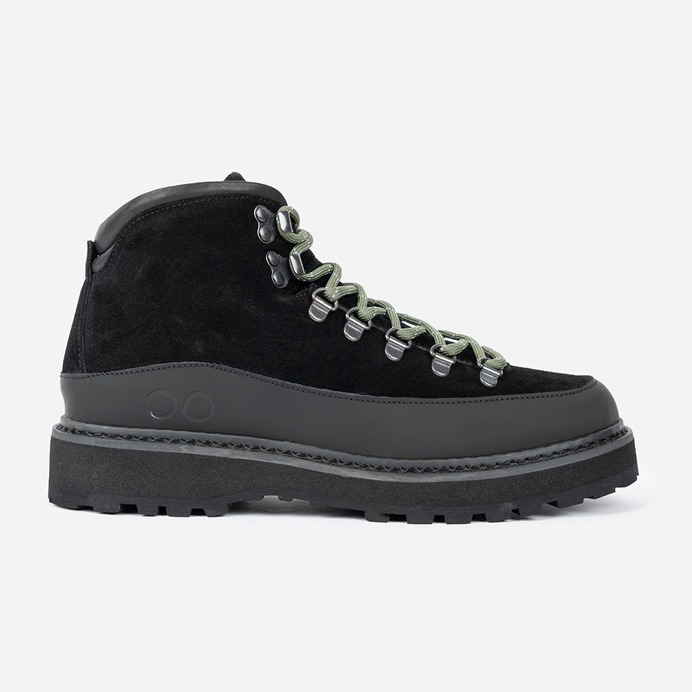 Hiking Core Black Suede