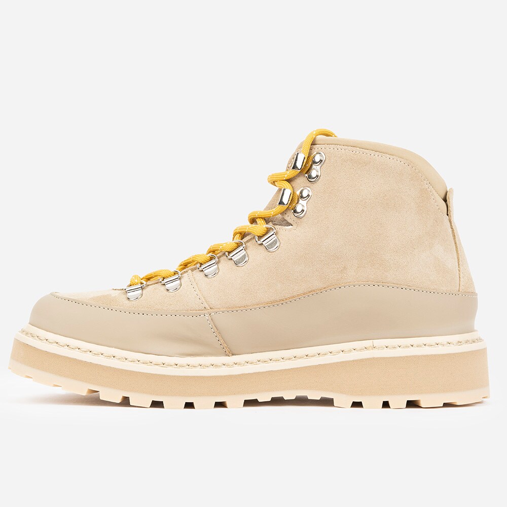 Hiking Core Sand Suede