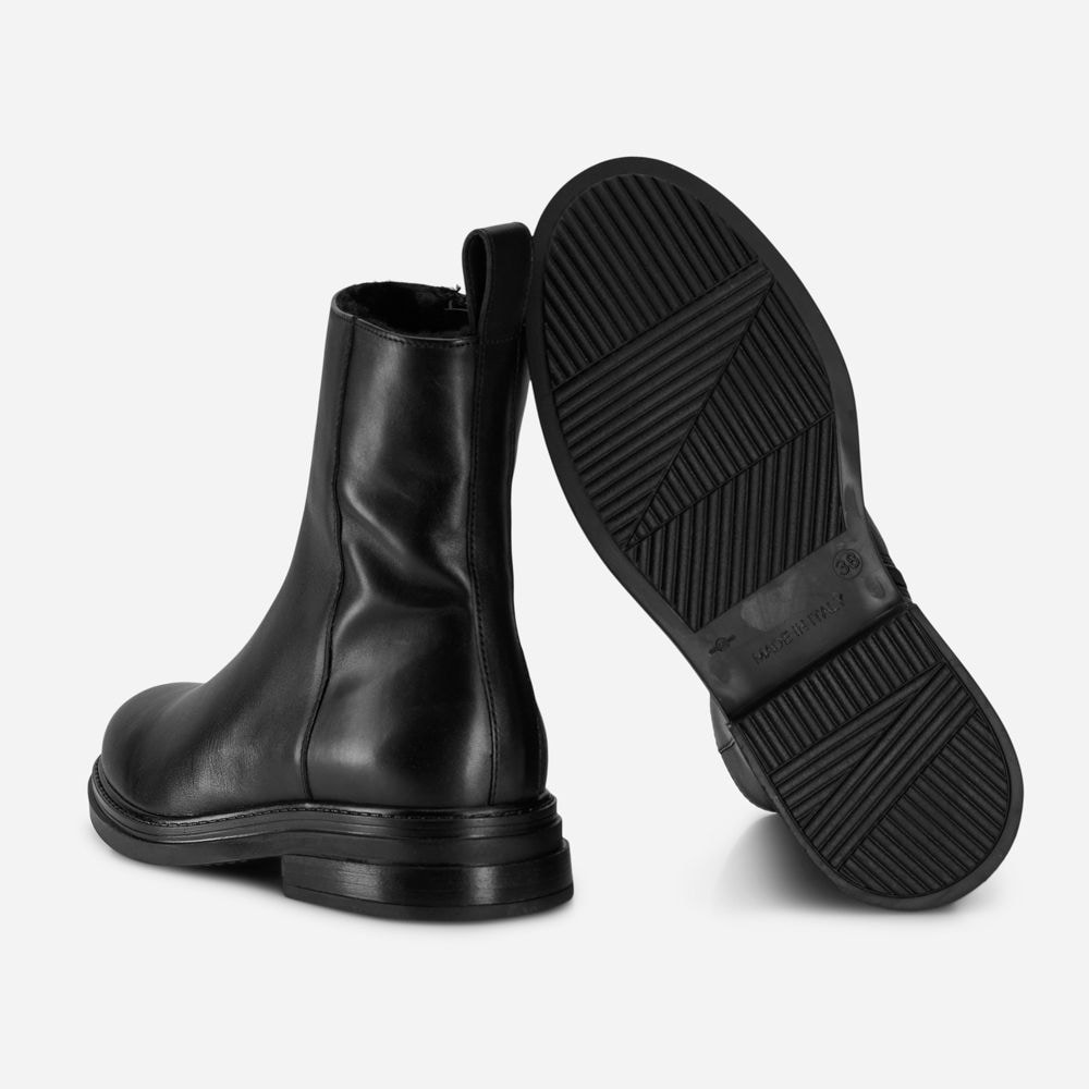 Boots With Fur - Vitello Nero