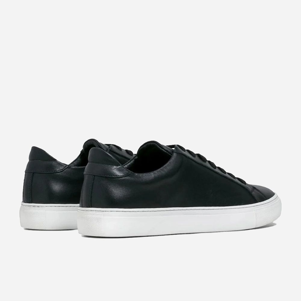 Type Sneaker Ladies - Black Leather