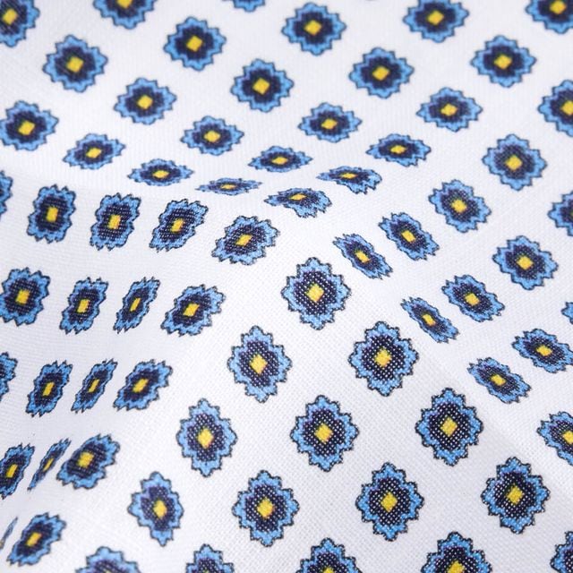 Hankys Linen - Whie-Blue Flower