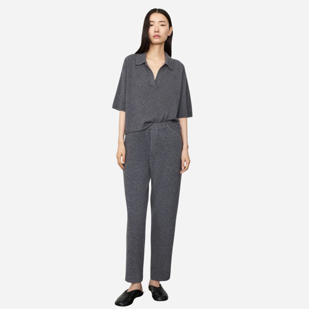 The Neela T-Shirt - Graphite