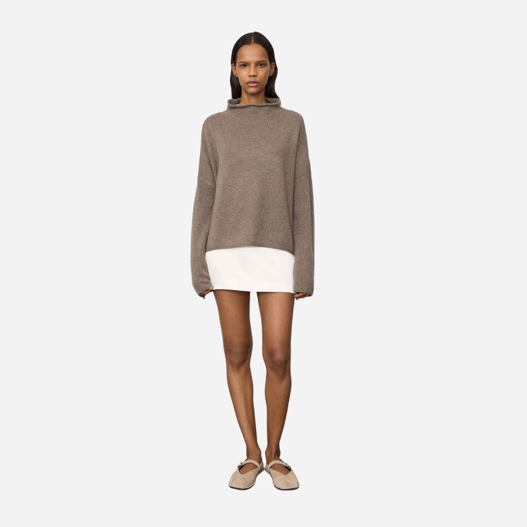 The Sandy Sweater - Truffle