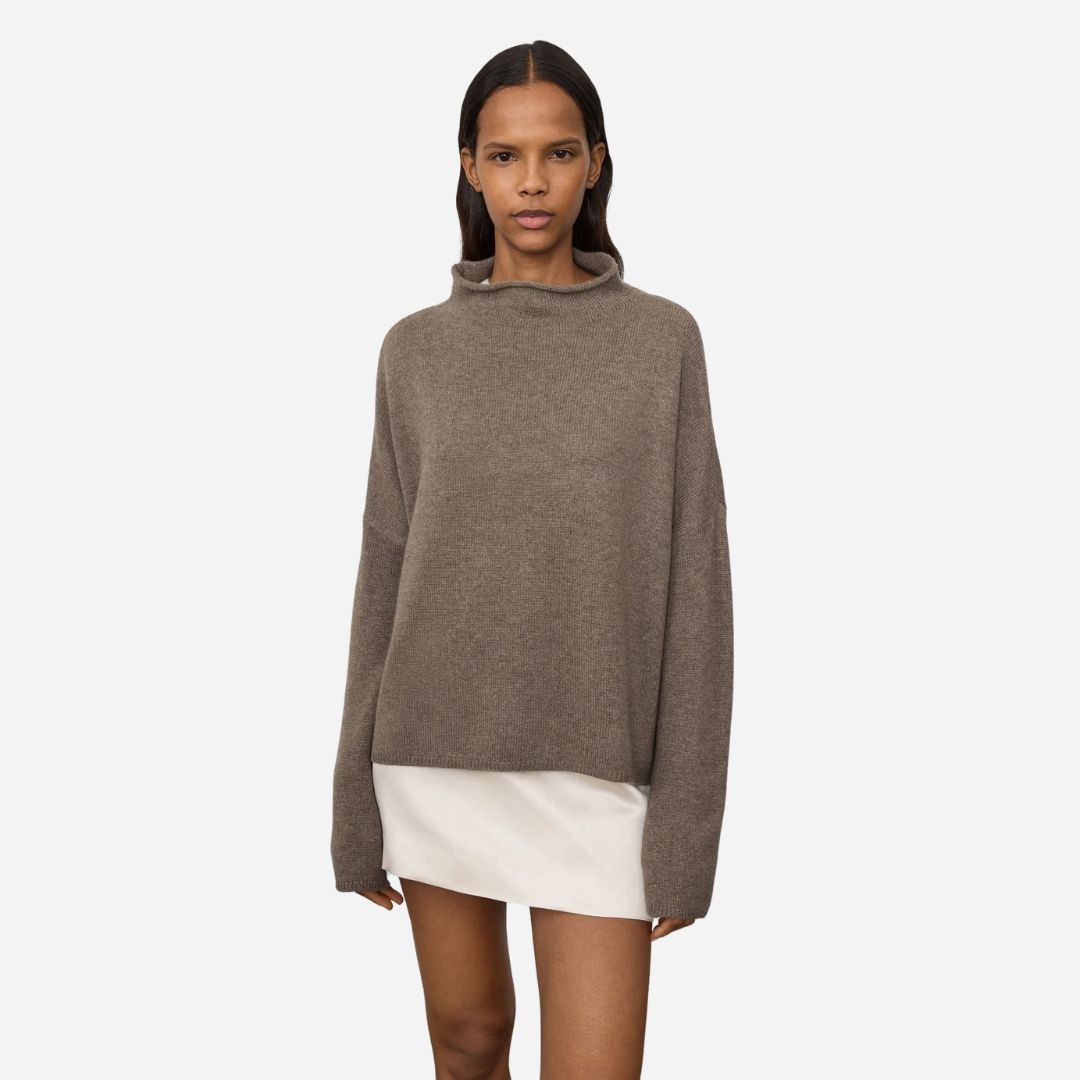 The Sandy Sweater - Truffle
